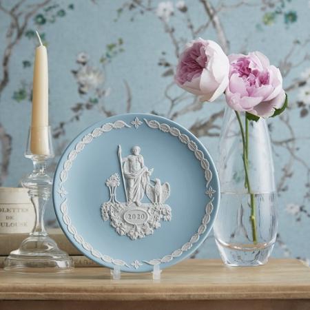 ジャスパー 雛ドール プレート Wedgwood Royal Albert Waterford公式オンラインショップ